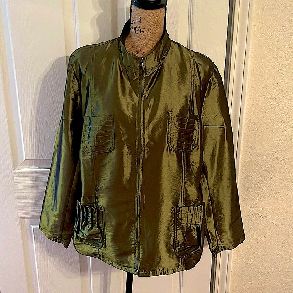 Chico’s light weight zip jacket